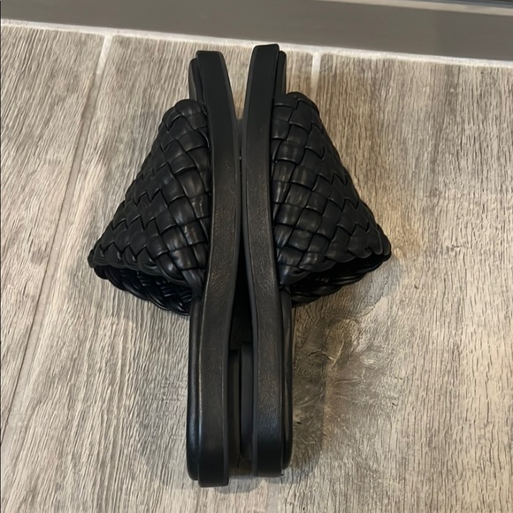 Vince Black Rumi Slide Sandals size 8M/38 - Picture 9 of 11